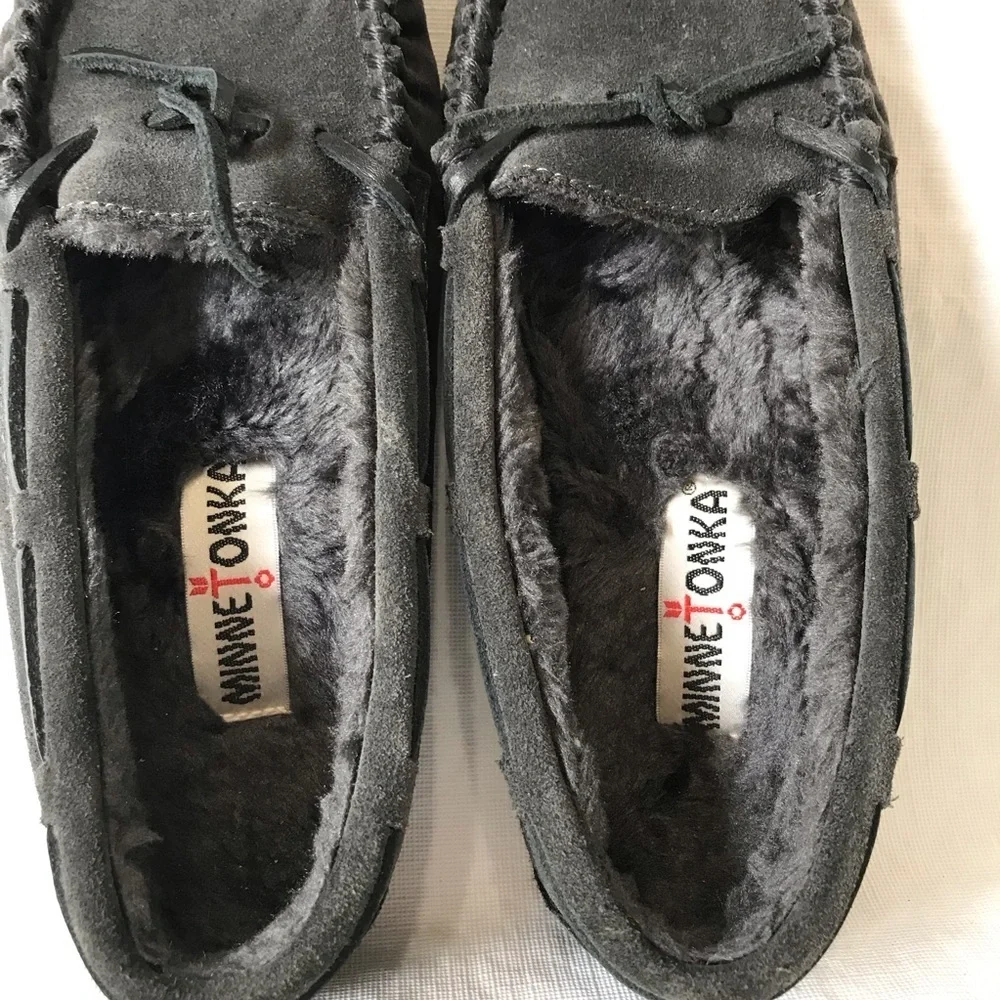 Minnetonka Moccasin Leather Faux Fur Slippers